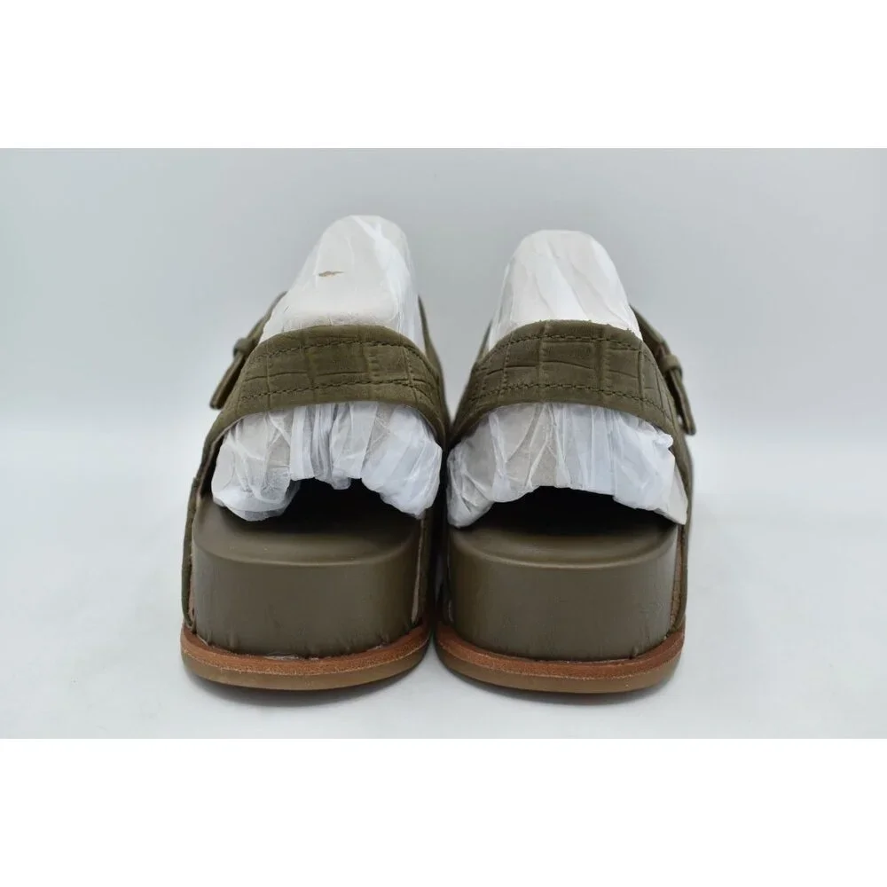 Sofft Women Size 7.5 Adalia Pale Olive Buckle Suede Croc Embossed Leather Sandal